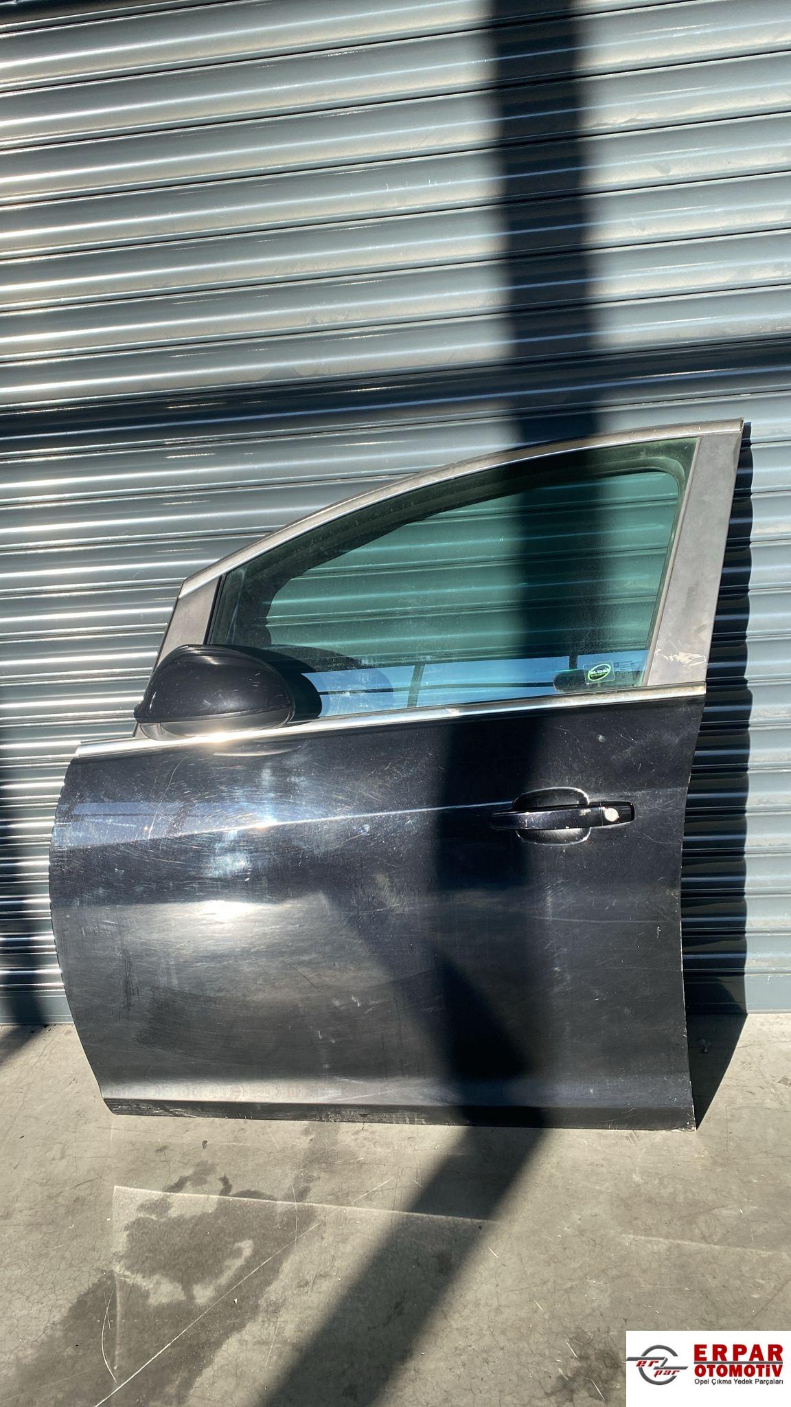 OPEL ASTRA J ÇIKMA SOL ÖN KAPI (SİYAH)